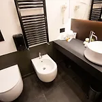 Konukevi Napoliurbansuite 4*