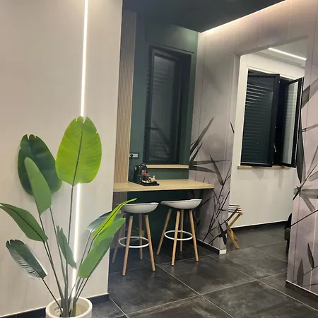 Napoliurbansuite ゲストハウス ナポリ