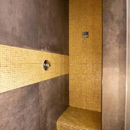Napoliurbansuite ゲストハウス ナポリ