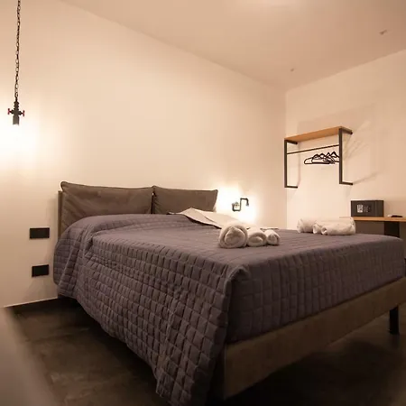 Napoliurbansuite 4* Nápoles