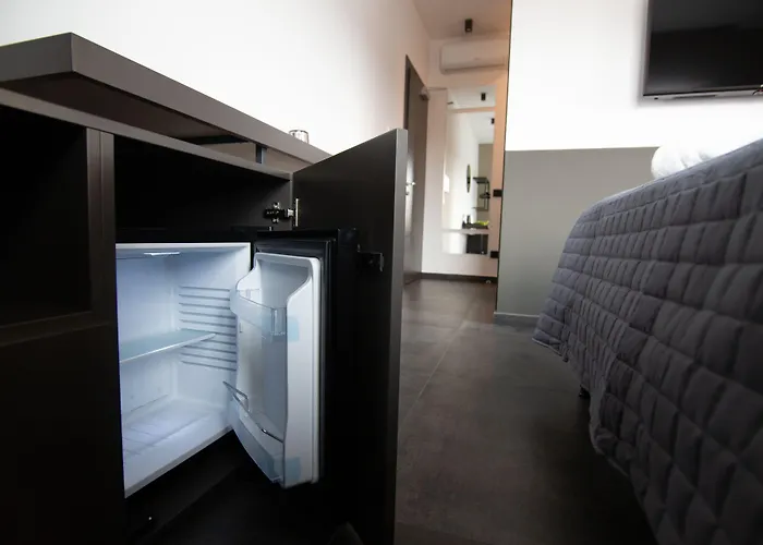 Гостевой дом Napoliurbansuite 4*