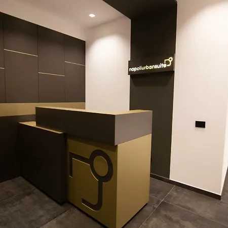 Napoliurbansuite Pensión 4*